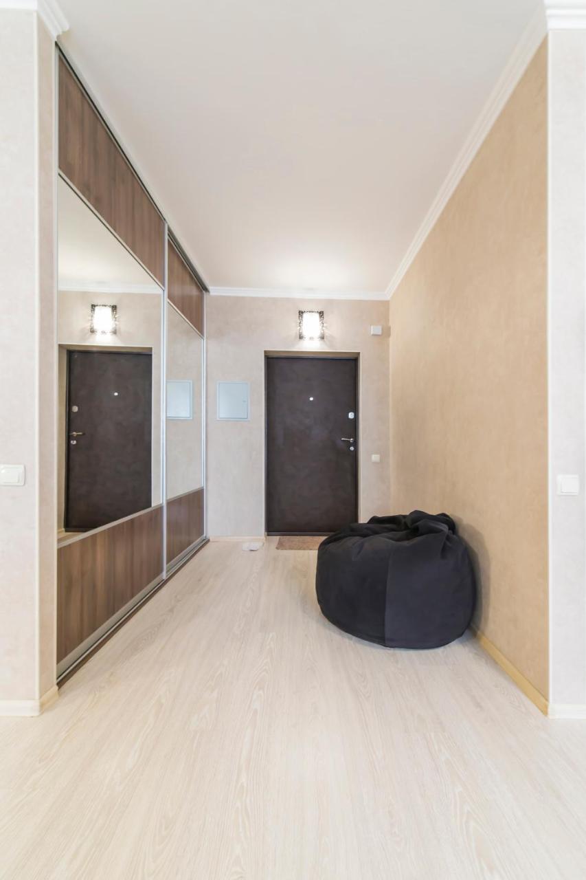 Studio Apartment On Bazhana Kiev Exterior photo