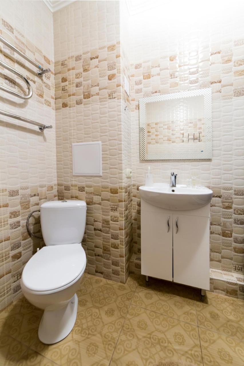 Studio Apartment On Bazhana Kiev Exterior photo